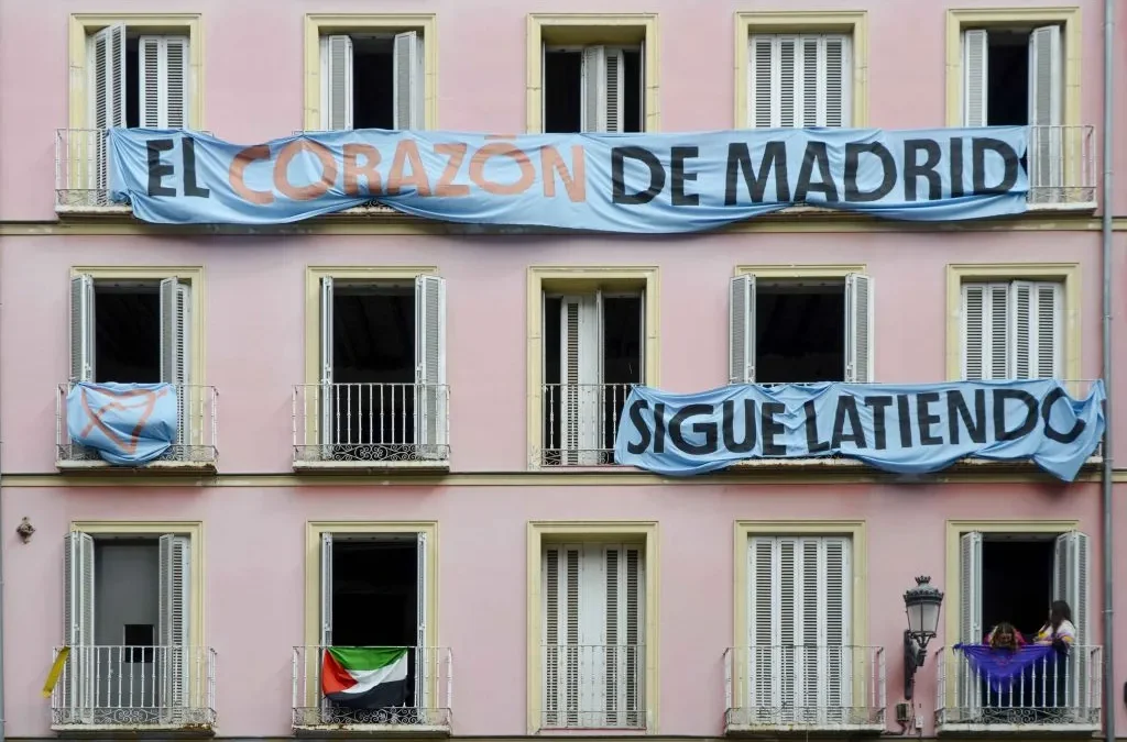 Ciudad, apertura y estructura. Notas sobre los dos primeros años de vida del CSO La Rosa